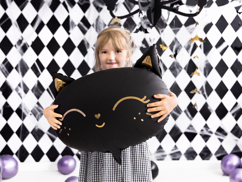 7 conseils pour organiser l'anniversaire des 5 ans de votre enfant sur le thème  des chats - Holly Party